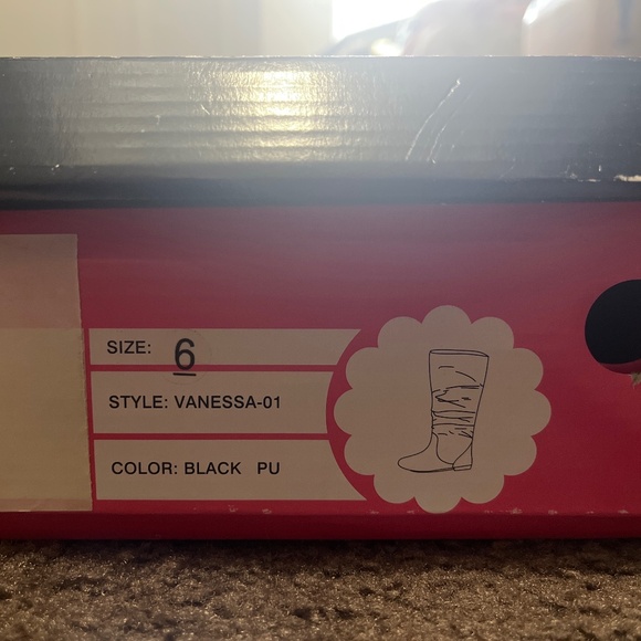 Charlotte Russe brown boots - Picture 2 of 2